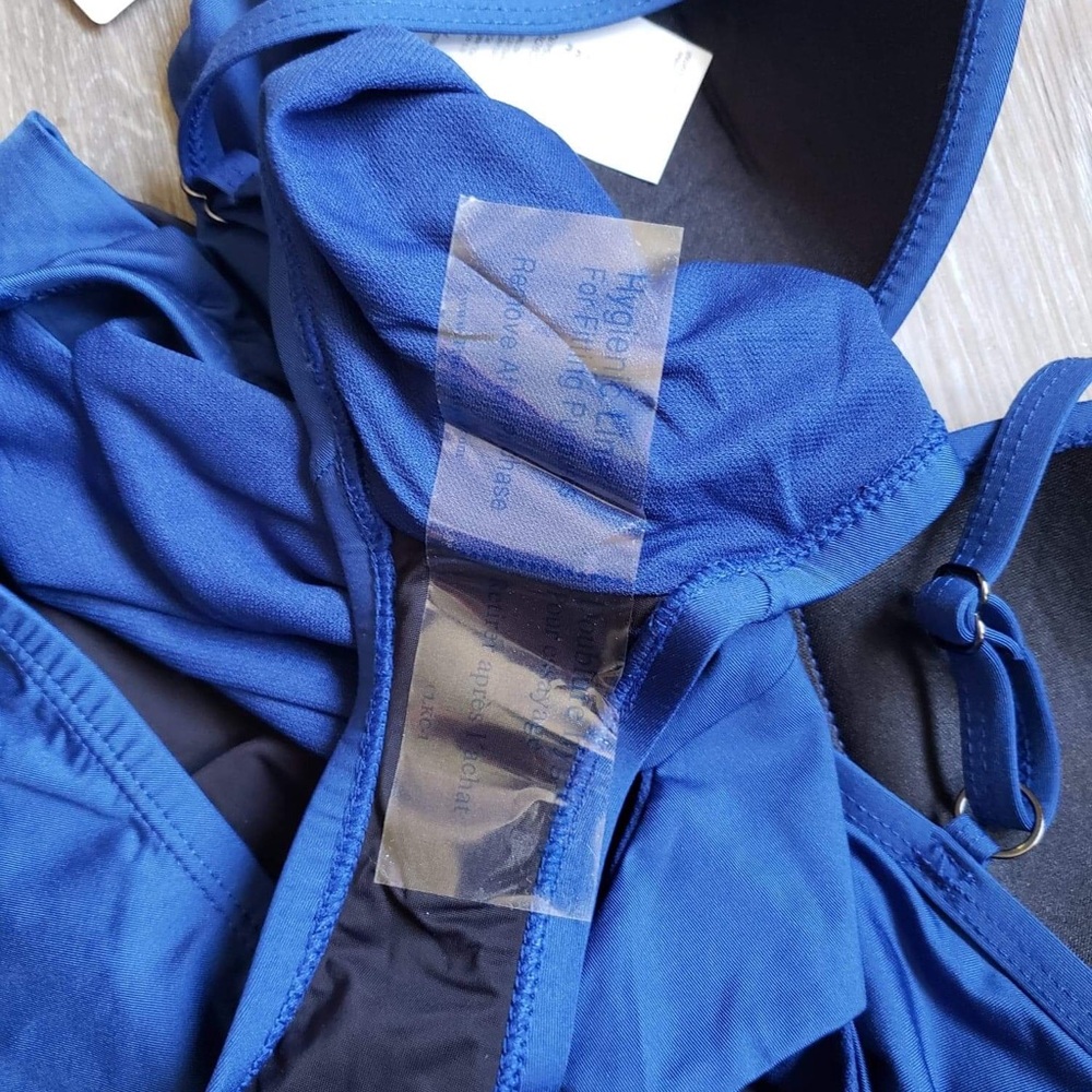NWT Kenneth Cole Side CutOut One Piece Swimsuit - Picture 8 of 12